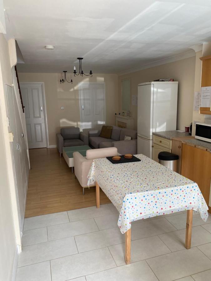 Vibrant Single Room Only For One Adult Саутхолл Экстерьер фото